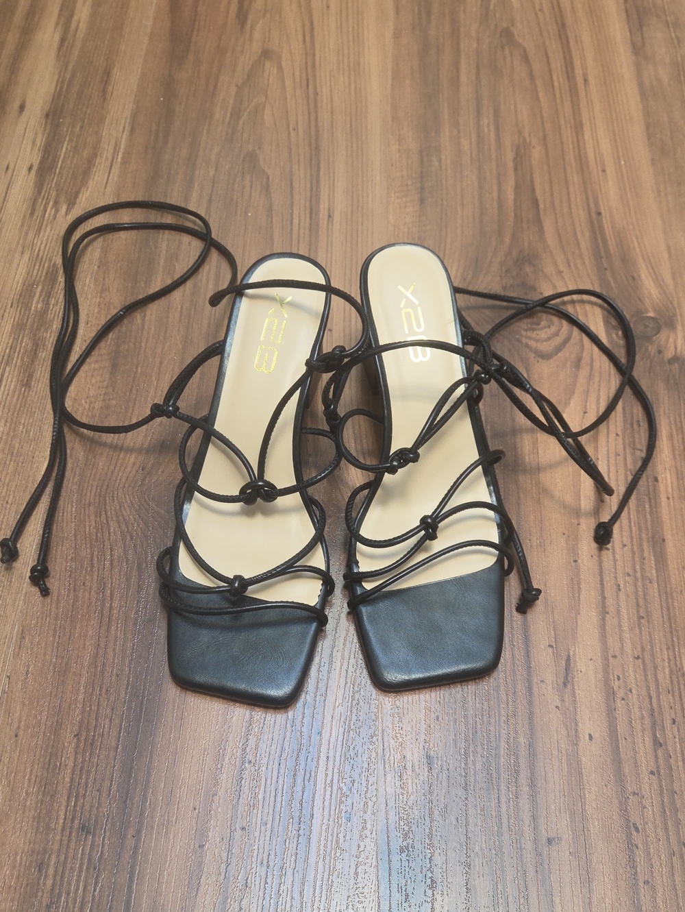 X2B Black Knotted Lace-Up Square-Toe Heels